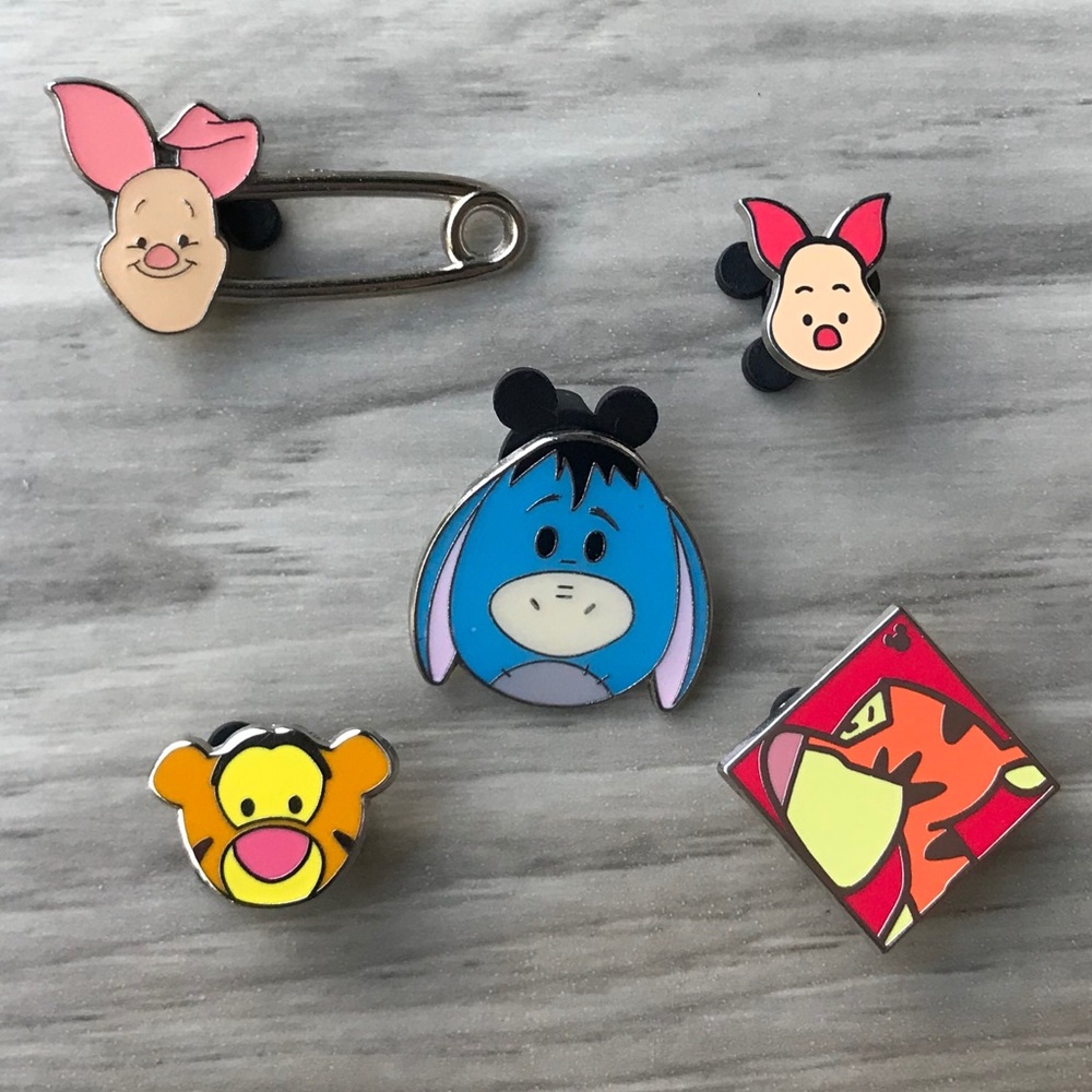 $4 EACH! You pick! Disney Tigger Piglet Eeyore Pin - Picture 1 of 2